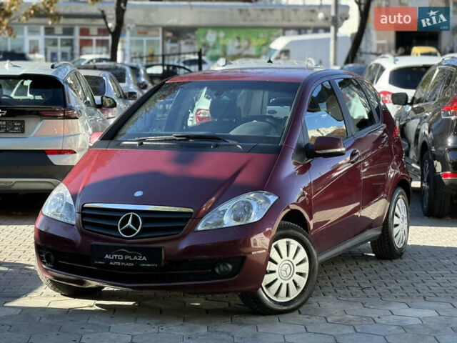 Мерседес А клас 2009 у Одесі на Automoto.ua Червоний Мерседес А клас, об'ємом двигуна 1.99 л та пробігом 300 тис. км за 5500 $, фото 9 на Automoto.ua