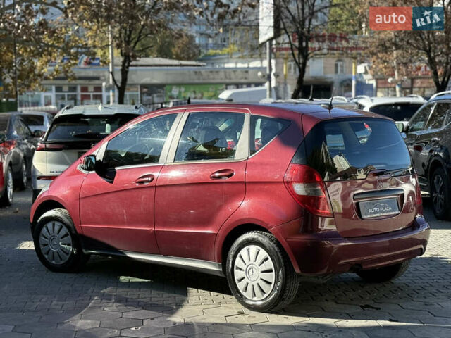 Мерседес А клас 2009 у Одесі на Automoto.ua Червоний Мерседес А клас, об'ємом двигуна 1.99 л та пробігом 300 тис. км за 5500 $, фото 30 на Automoto.ua