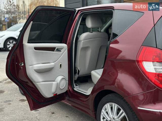 Червоний Мерседес А клас, об'ємом двигуна 1.5 л та пробігом 209 тис. км за 6250 $, фото 42 на Automoto.ua