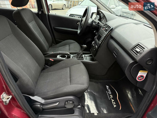 Красный Мерседес А класс, объемом двигателя 1.99 л и пробегом 300 тыс. км за 4900 $, фото 33 на Automoto.ua