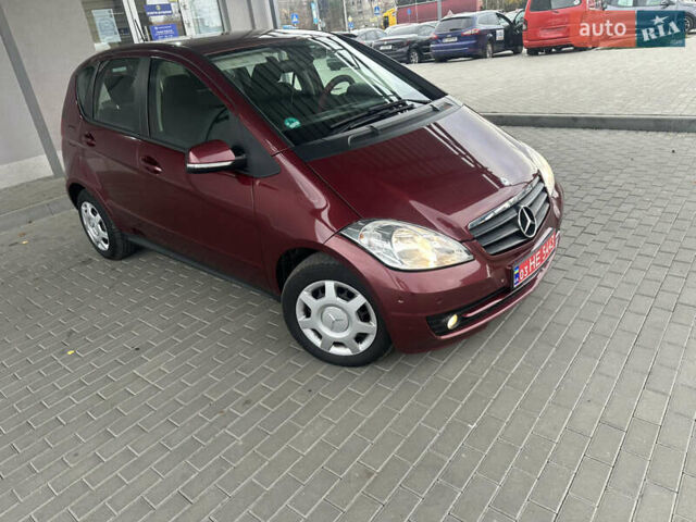 Червоний Мерседес А клас, об'ємом двигуна 1.7 л та пробігом 203 тис. км за 7700 $, фото 3 на Automoto.ua