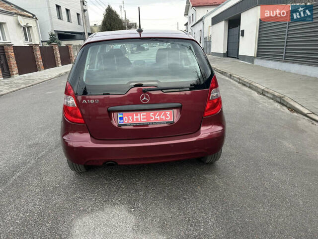 Красный Мерседес А класс, объемом двигателя 1.7 л и пробегом 204 тыс. км за 6800 $, фото 5 на Automoto.ua