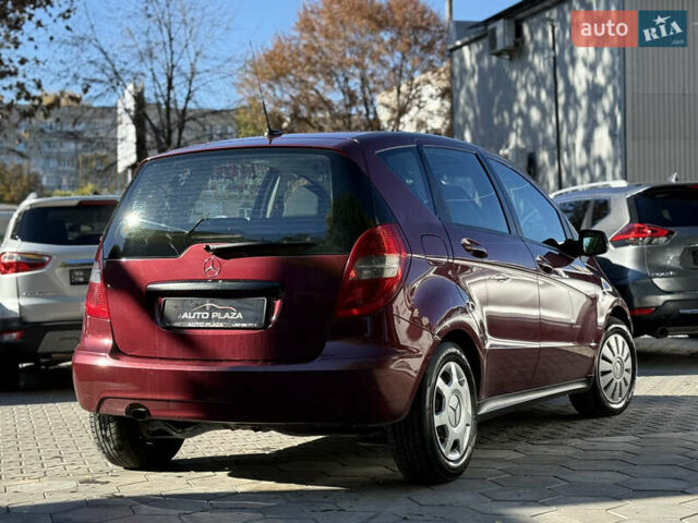 Мерседес А клас 2009 у Одесі на Automoto.ua Червоний Мерседес А клас, об'ємом двигуна 1.99 л та пробігом 300 тис. км за 5500 $, фото 21 на Automoto.ua