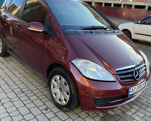 Красный Мерседес А класс, объемом двигателя 1.5 л и пробегом 220 тыс. км за 6800 $, фото 2 на Automoto.ua