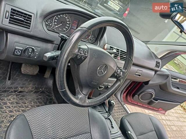 Красный Мерседес А класс, объемом двигателя 1.7 л и пробегом 155 тыс. км за 6300 $, фото 8 на Automoto.ua