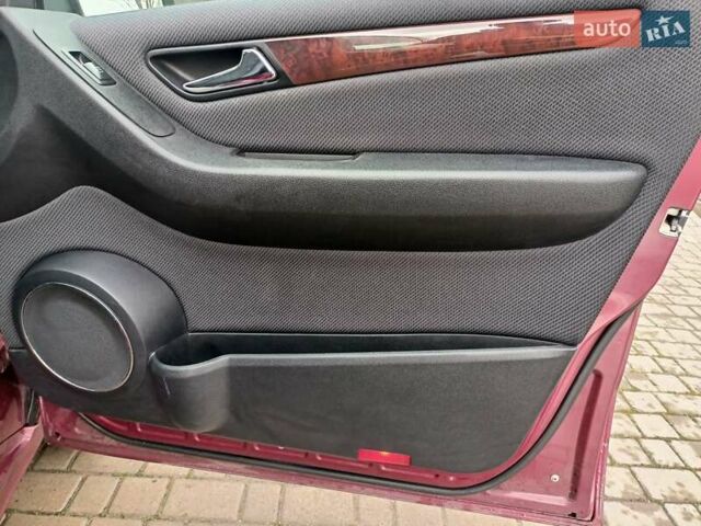 Красный Мерседес А класс, объемом двигателя 1.7 л и пробегом 155 тыс. км за 6300 $, фото 19 на Automoto.ua