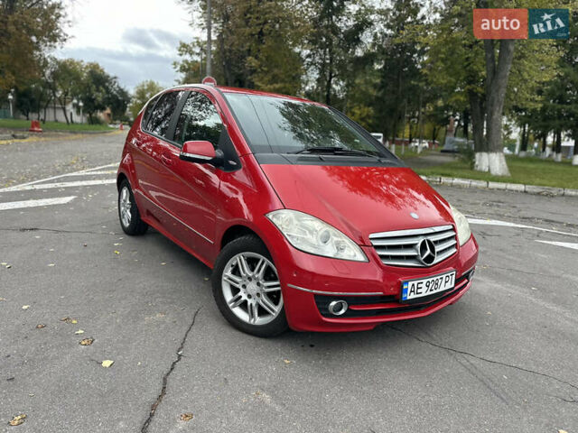 Червоний Мерседес А клас, об'ємом двигуна 1.7 л та пробігом 152 тис. км за 6999 $, фото 39 на Automoto.ua