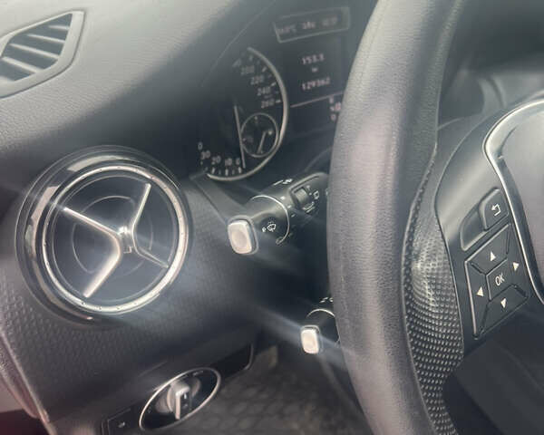 Червоний Мерседес А клас, об'ємом двигуна 1.6 л та пробігом 130 тис. км за 12999 $, фото 16 на Automoto.ua