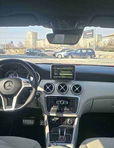 Красный Мерседес А класс, объемом двигателя 1.99 л и пробегом 160 тыс. км за 22500 $, фото 40 на Automoto.ua