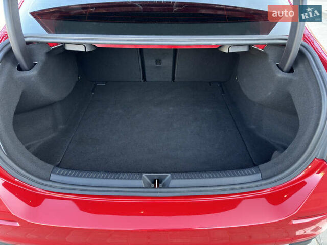 Мерседес А класс 2019 в Одессе на Automoto.ua Красный Мерседес А класс, объемом двигателя 1.99 л и пробегом 33 тыс. км за 23000 $, фото 5 на Automoto.ua