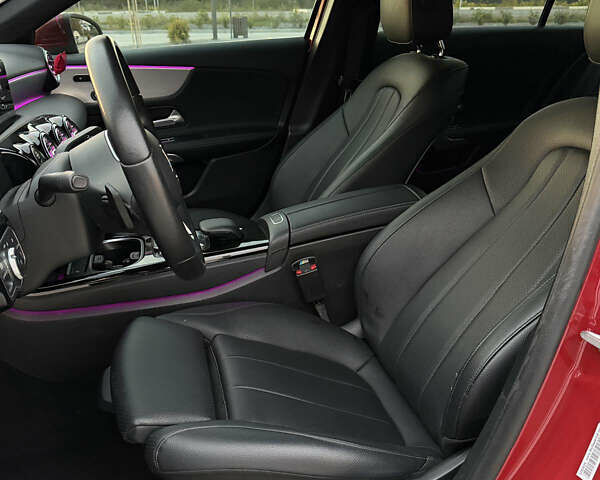 Красный Мерседес А класс, объемом двигателя 1.99 л и пробегом 57 тыс. км за 28000 $, фото 10 на Automoto.ua