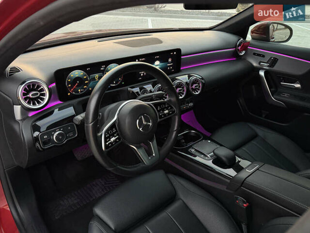 Красный Мерседес А класс, объемом двигателя 1.99 л и пробегом 57 тыс. км за 28000 $, фото 9 на Automoto.ua