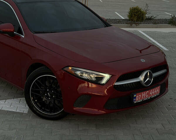 Красный Мерседес А класс, объемом двигателя 1.99 л и пробегом 57 тыс. км за 28000 $, фото 2 на Automoto.ua