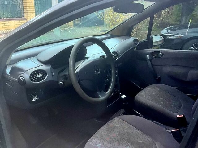 Мерседес А класс 2000 в Балаклее на Automoto.ua Мерседес А класс, объемом двигателя 1.9 л и пробегом 250 тыс. км за 1250 $, фото 6 на Automoto.ua