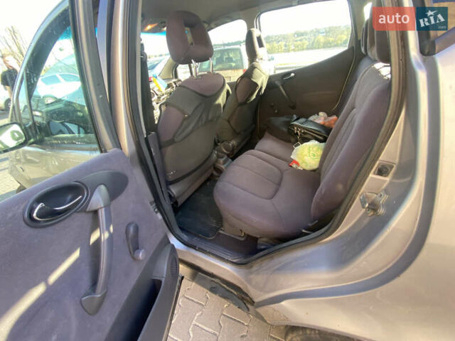 Мерседес А клас, об'ємом двигуна 1.7 л та пробігом 254 тис. км за 1000 $, фото 3 на Automoto.ua