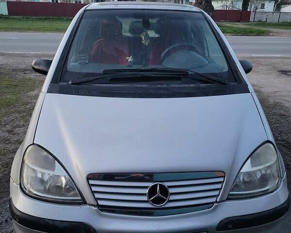 Мерседес А класс 2002 в Хмельницком на Automoto.ua Мерседес А класс, объемом двигателя 1.7 л и пробегом 250 тыс. км за 2850 $, фото 1 на Automoto.ua