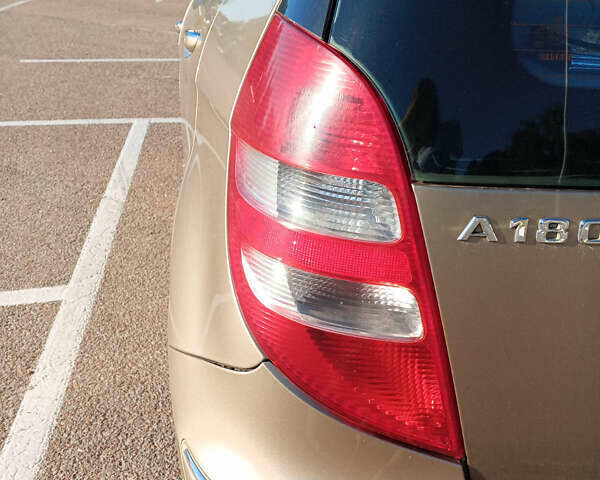 Мерседес А клас, об'ємом двигуна 2 л та пробігом 258 тис. км за 4900 $, фото 6 на Automoto.ua