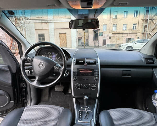Мерседес А клас, об'ємом двигуна 2 л та пробігом 190 тис. км за 5300 $, фото 5 на Automoto.ua