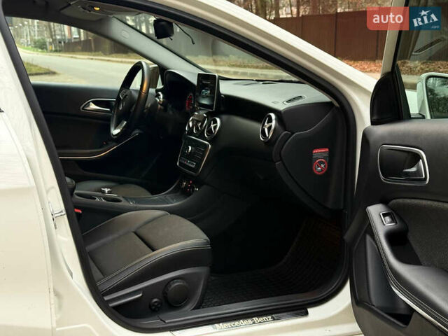 Мерседес А класс, объемом двигателя 1.6 л и пробегом 50 тыс. км за 18500 $, фото 12 на Automoto.ua