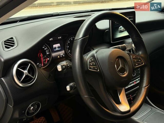 Мерседес А класс, объемом двигателя 1.6 л и пробегом 50 тыс. км за 18500 $, фото 17 на Automoto.ua