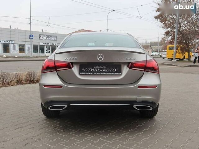 Мерседес А класс, объемом двигателя 2 л и пробегом 77 тыс. км за 26000 $, фото 7 на Automoto.ua