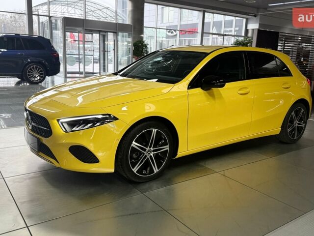 купить новое авто Мерседес А класс 2023 года от официального дилера ТОВ «Автомобильний Дім Укравто Україна-Мерседес Бенц» Мерседес фото