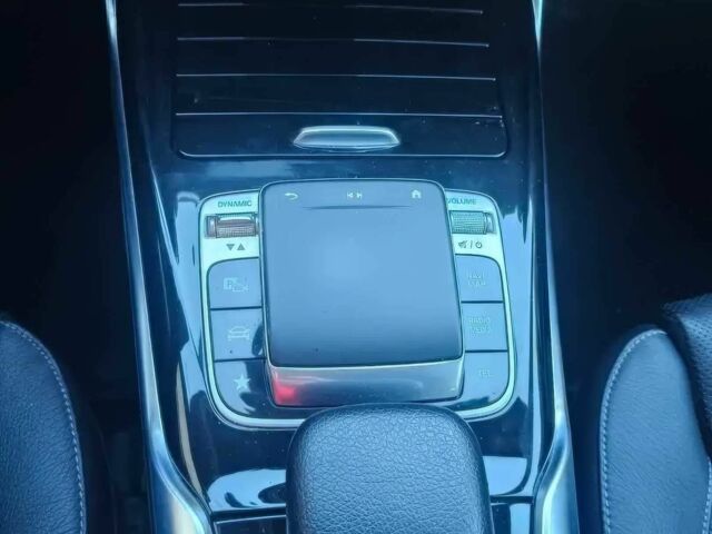 Жовтий Мерседес А клас, об'ємом двигуна 2 л та пробігом 67 тис. км за 13000 $, фото 10 на Automoto.ua
