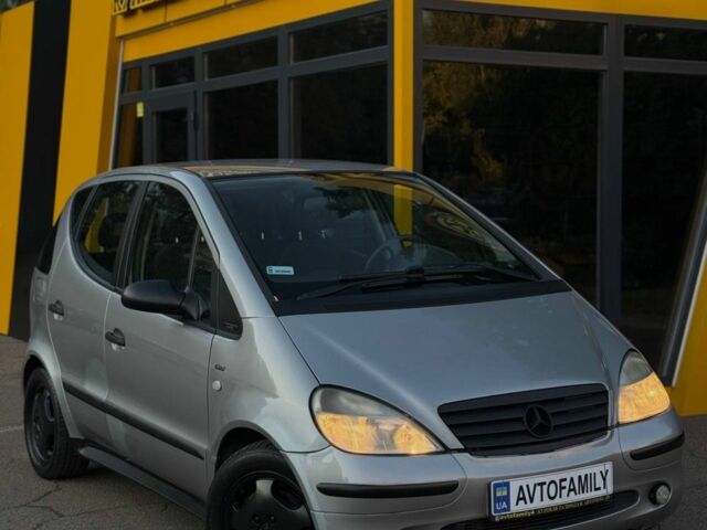 Серый Мерседес А класс, объемом двигателя 1.6 л и пробегом 260 тыс. км за 2300 $, фото 2 на Automoto.ua