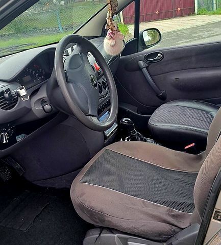 Мерседес А класс 1998 в Ровно на Automoto.ua Серый Мерседес А класс, объемом двигателя 1.4 л и пробегом 322 тыс. км за 2300 $, фото 4 на Automoto.ua