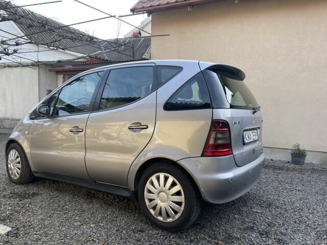 Серый Мерседес А класс, объемом двигателя 1.7 л и пробегом 3 тыс. км за 1000 $, фото 2 на Automoto.ua