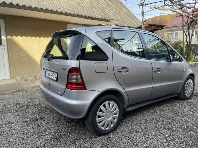 Серый Мерседес А класс, объемом двигателя 1.7 л и пробегом 3 тыс. км за 1000 $, фото 4 на Automoto.ua