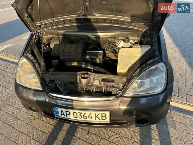 Серый Мерседес А класс, объемом двигателя 1.4 л и пробегом 280 тыс. км за 2700 $, фото 4 на Automoto.ua
