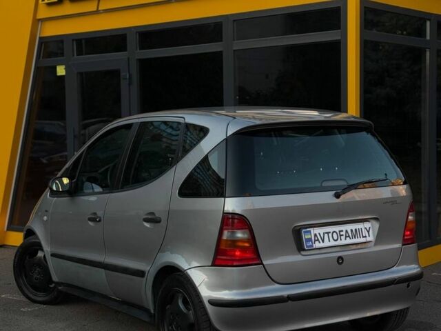 Серый Мерседес А класс, объемом двигателя 1.6 л и пробегом 260 тыс. км за 2300 $, фото 5 на Automoto.ua