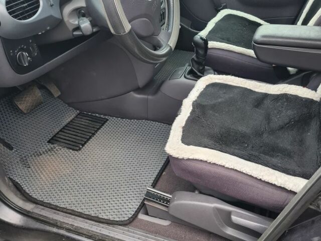 Серый Мерседес А класс, объемом двигателя 1.6 л и пробегом 237 тыс. км за 3100 $, фото 3 на Automoto.ua