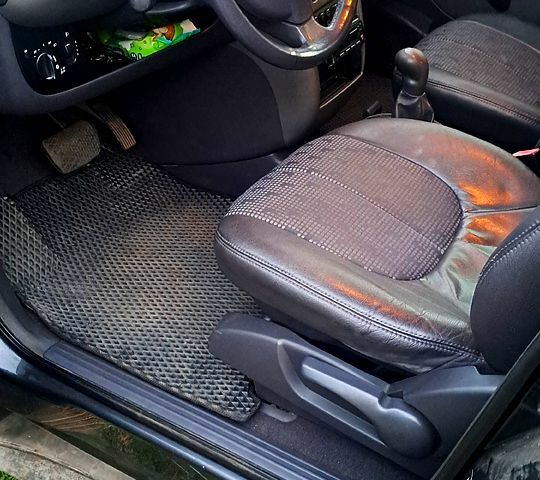 Сірий Мерседес А клас, об'ємом двигуна 1.6 л та пробігом 0 тис. км за 3500 $, фото 3 на Automoto.ua