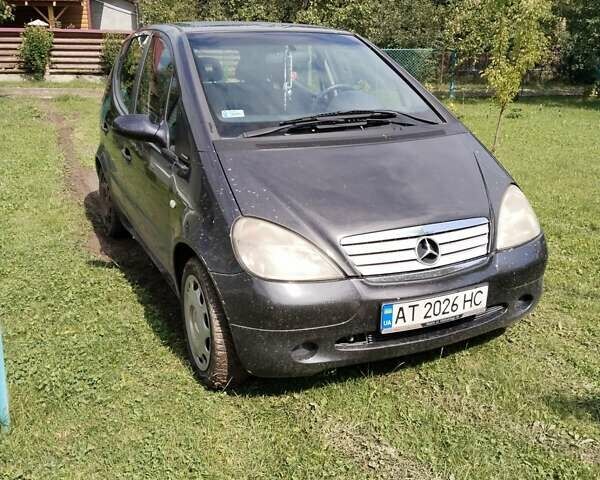 Серый Мерседес А класс, объемом двигателя 1.6 л и пробегом 226 тыс. км за 2800 $, фото 5 на Automoto.ua