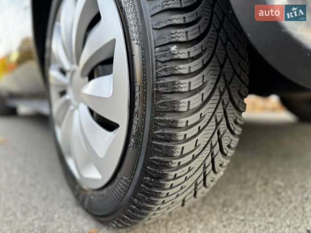 Сірий Мерседес А клас, об'ємом двигуна 1.7 л та пробігом 240 тис. км за 3300 $, фото 9 на Automoto.ua