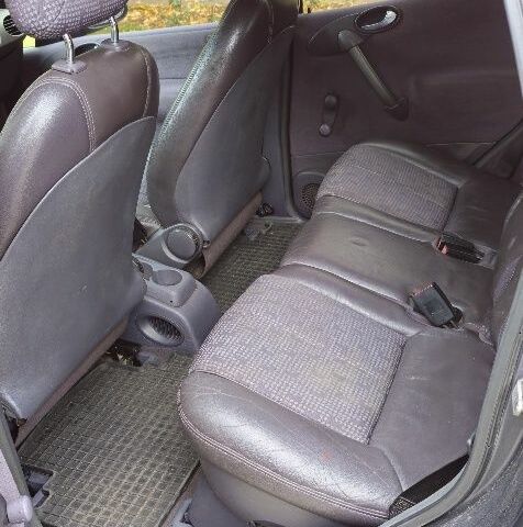 Мерседес А класс 1999 в Киеве на Automoto.ua Серый Мерседес А класс, объемом двигателя 1.7 л и пробегом 310 тыс. км за 3250 $, фото 5 на Automoto.ua