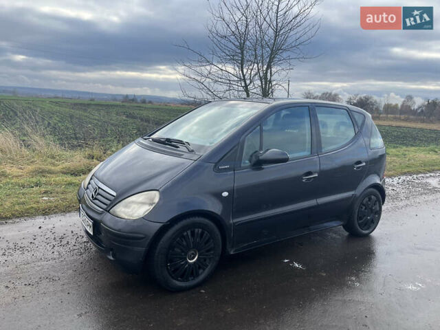 Серый Мерседес А класс, объемом двигателя 1.69 л и пробегом 297 тыс. км за 3000 $, фото 11 на Automoto.ua