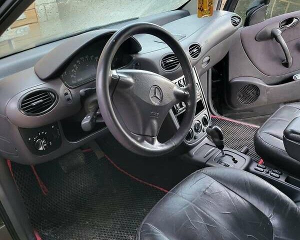 Мерседес А класс 1999 в Калуше на Automoto.ua Серый Мерседес А класс, объемом двигателя 1.7 л и пробегом 356 тыс. км за 2950 $, фото 5 на Automoto.ua