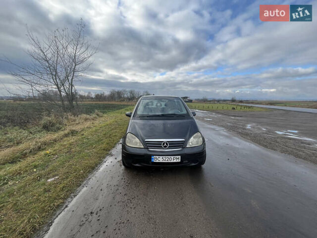 Серый Мерседес А класс, объемом двигателя 1.69 л и пробегом 297 тыс. км за 3000 $, фото 5 на Automoto.ua