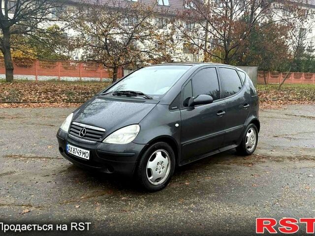 Серый Мерседес А класс, объемом двигателя 1.4 л и пробегом 230 тыс. км за 2950 $, фото 2 на Automoto.ua