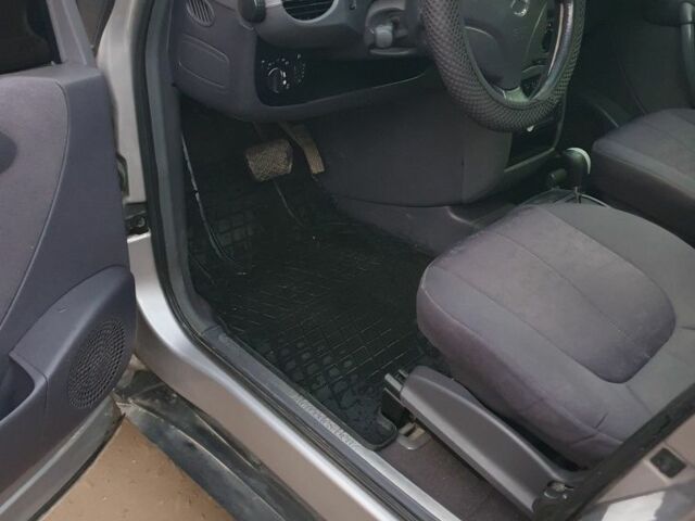 Серый Мерседес А класс, объемом двигателя 1.7 л и пробегом 280 тыс. км за 2750 $, фото 19 на Automoto.ua