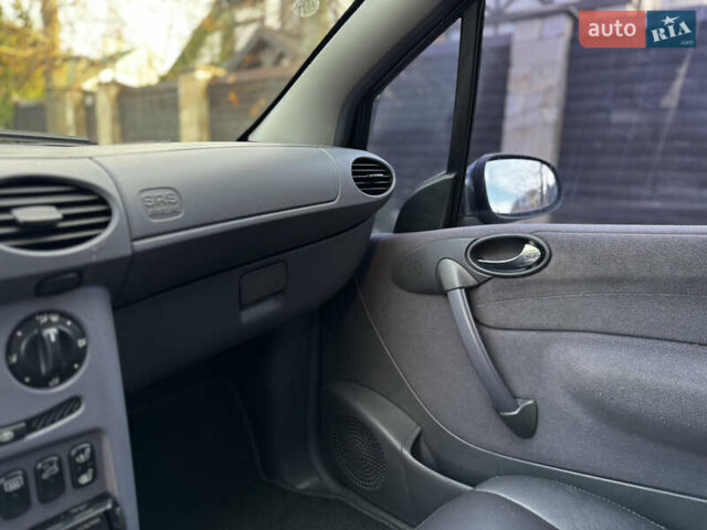 Сірий Мерседес А клас, об'ємом двигуна 1.7 л та пробігом 240 тис. км за 3300 $, фото 21 на Automoto.ua