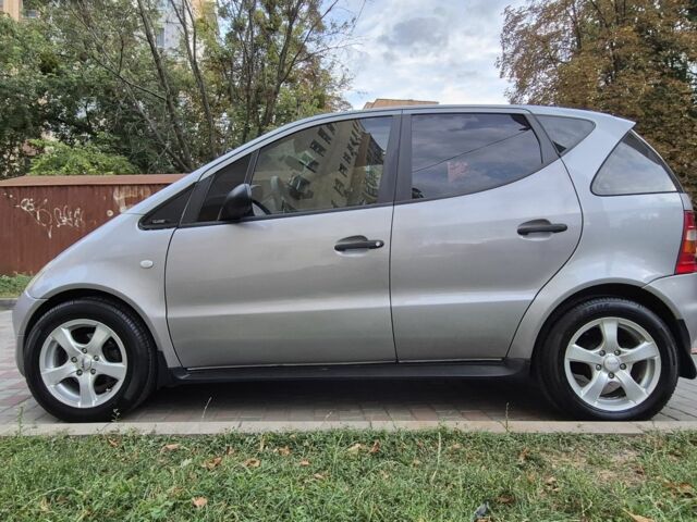 Мерседес А класс 1999 в Полтаве на Automoto.ua Серый Мерседес А класс, объемом двигателя 1.7 л и пробегом 257 тыс. км за 3800 $, фото 3 на Automoto.ua