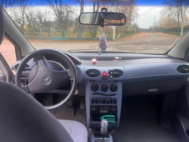 Серый Мерседес А класс, объемом двигателя 0 л и пробегом 139 тыс. км за 2800 $, фото 7 на Automoto.ua