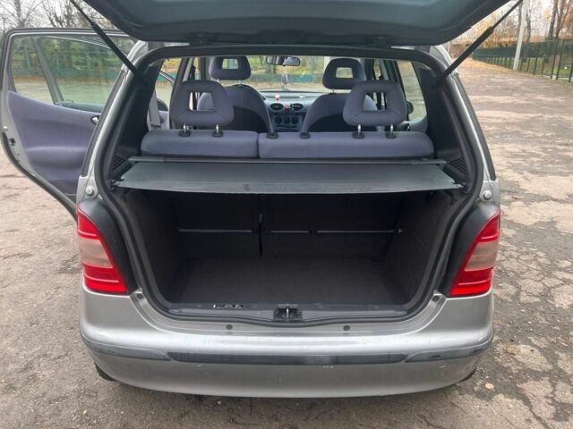 Серый Мерседес А класс, объемом двигателя 0 л и пробегом 139 тыс. км за 2800 $, фото 6 на Automoto.ua