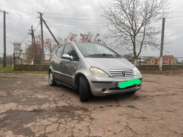 Серый Мерседес А класс, объемом двигателя 0 л и пробегом 139 тыс. км за 2800 $, фото 2 на Automoto.ua