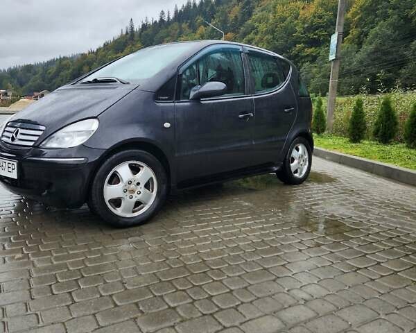 Серый Мерседес А класс, объемом двигателя 1.7 л и пробегом 281 тыс. км за 3200 $, фото 9 на Automoto.ua