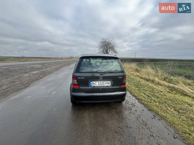 Серый Мерседес А класс, объемом двигателя 1.69 л и пробегом 297 тыс. км за 3000 $, фото 7 на Automoto.ua